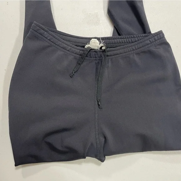 J. Crew black leggings with zippered ankles. Women’s size M - Picture 6 of 10